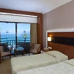 데르시 4* 쿠사다시