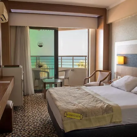 فندق ديريجي 4*