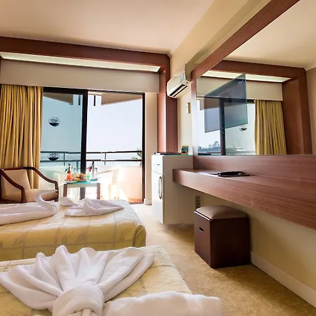 فندق ديريجي 4*