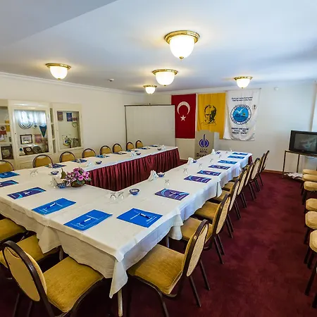 Derici Ξενοδοχείο 4*