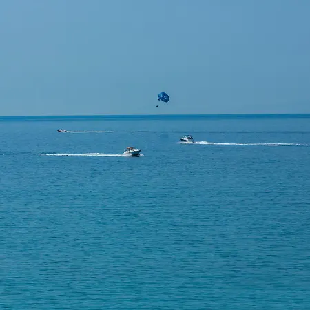ديريجي فندق 4*