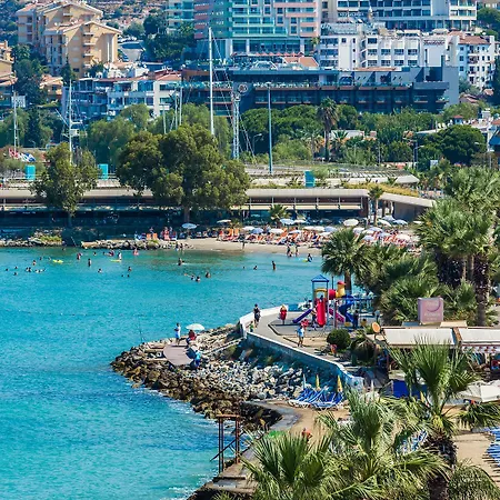 Derici Κουσάντασι