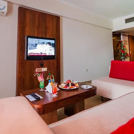 Derici Ξενοδοχείο Κουσάντασι