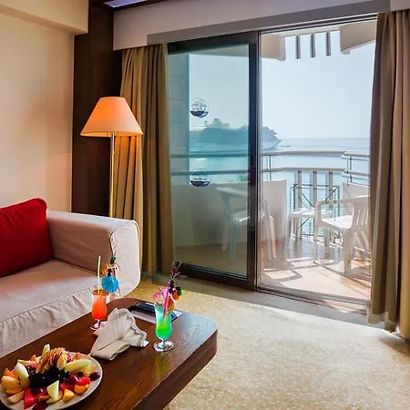 Derici 4* Κουσάντασι